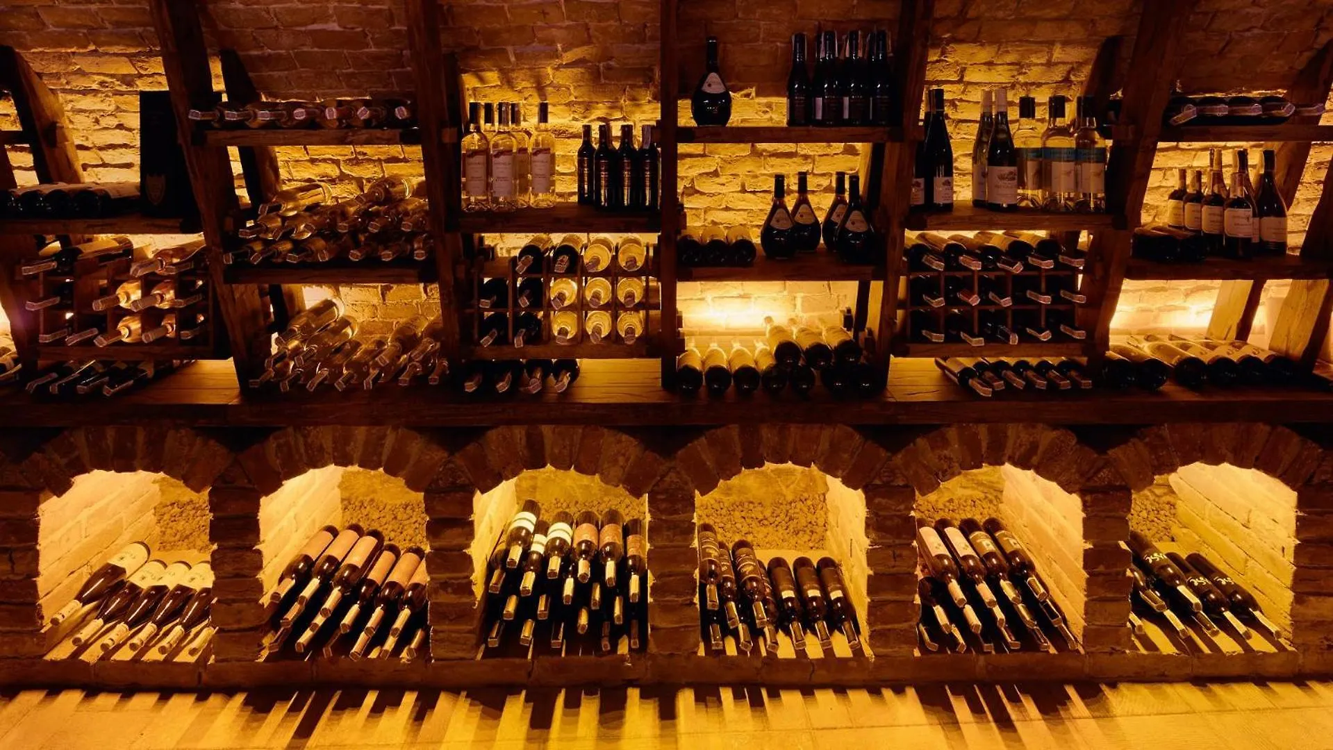 瑞士酒店 利沃夫